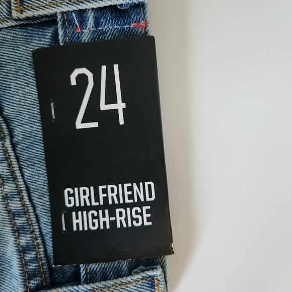 NWT Urban Outfitters BDG Girlfriend High-Rise Jean Shorts – Size 24 (US 0) - Picture 7 of 7